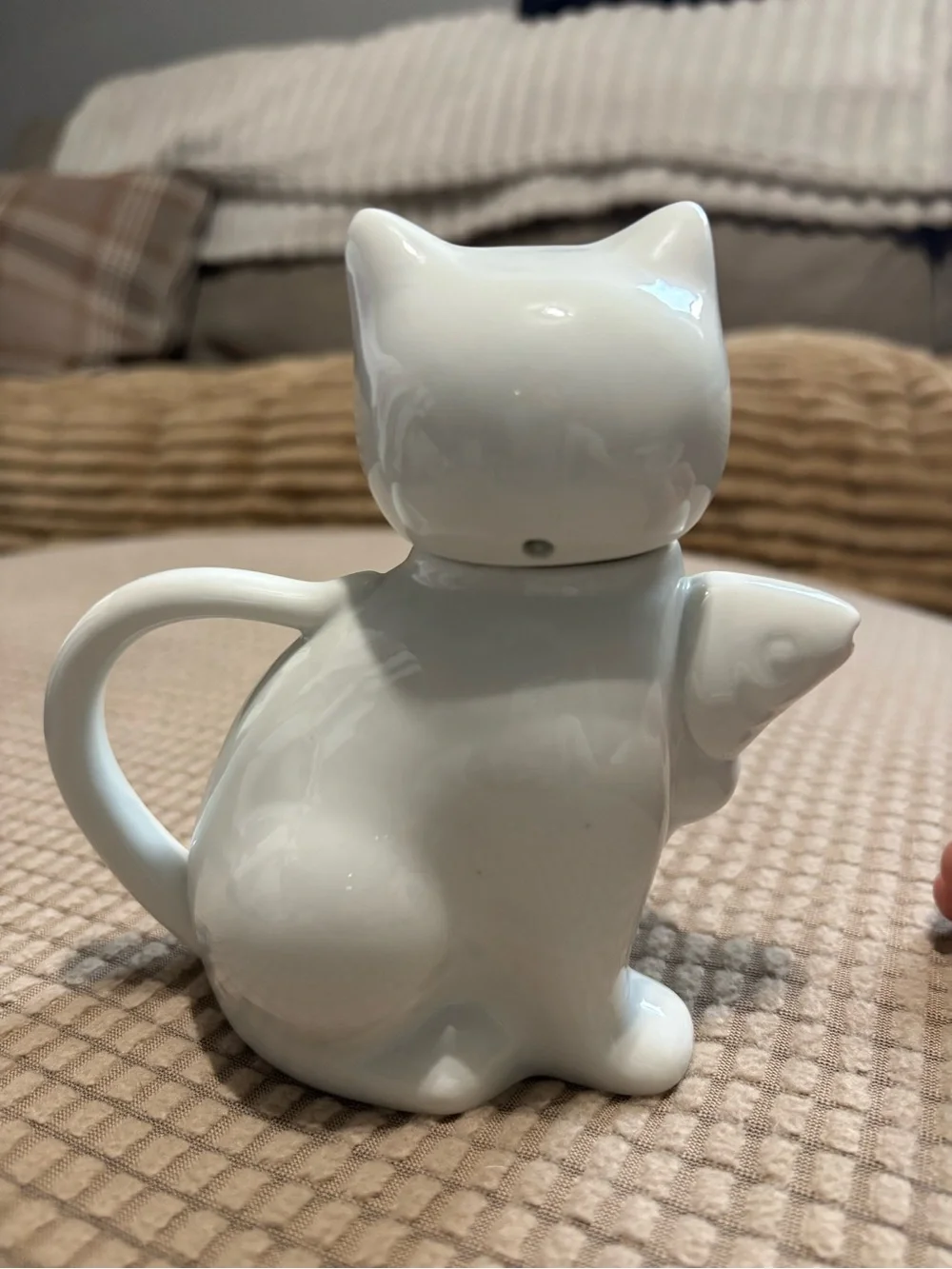 White Cat Ceramic Teapot - Cute Cat-Shaped Tea Mug